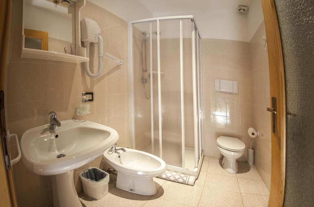 B&B Casa Zeni Faedo الغرفة الصورة